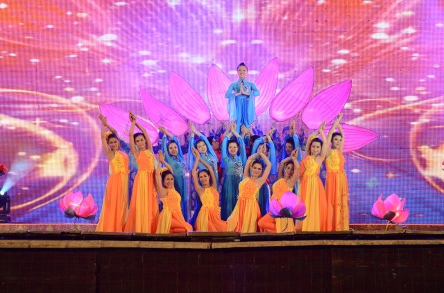 Vesak 2014: Hoành tràng đêm văn nghệ “Vesak bừng sáng” chào mừng Phật đản LHQ