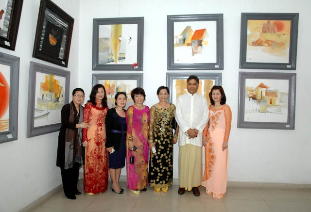 TP. HCM: Khai mạc triển lãm mỹ thuật Phật giáo chào mừng đại lễ Phật đản LHQ 2014