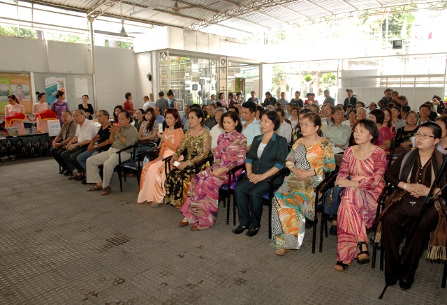 TP. HCM: Khai mạc triển lãm mỹ thuật Phật giáo chào mừng đại lễ Phật đản LHQ 2014