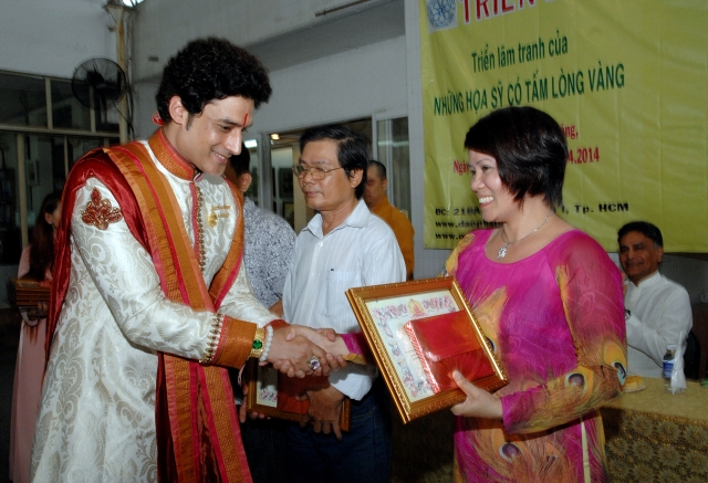 TP. HCM: Khai mạc triển lãm mỹ thuật Phật giáo chào mừng đại lễ Phật đản LHQ 2014