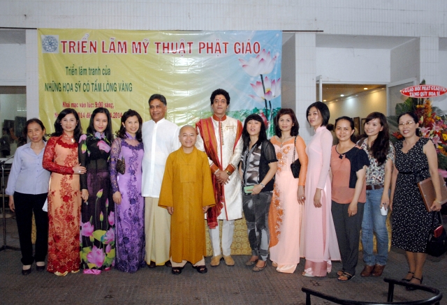TP. HCM: Khai mạc triển lãm mỹ thuật Phật giáo chào mừng đại lễ Phật đản LHQ 2014