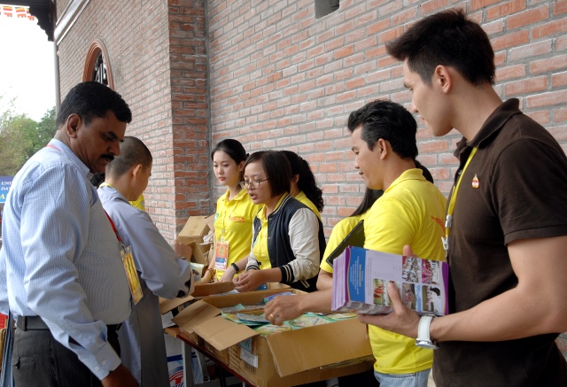 Quỹ Đạo Phật Ngày Nay: Báo cáo hoạt động ấn tống Kinh sách phục vụ Đại lễ Vesak LHQ 2014