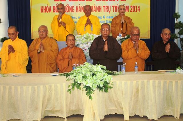 Đồng Tháp: Bế Mạc Khóa Bồi Dưỡng Hành Chánh Trụ Trì Cơ Sở