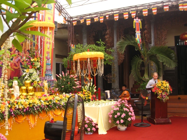 Đại lễ Phật đản Pl 2558 tại chùa Tăng Phúc - Hà Nội