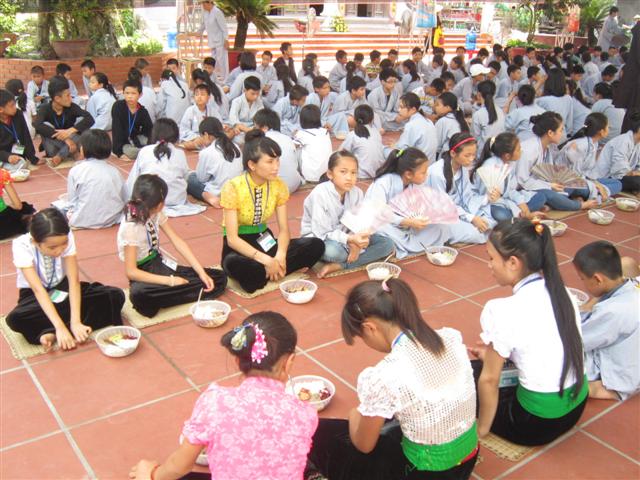Chùm Ảnh Tổng Hợp Khóa Tu Nụ Thương Sen Hồng Chùa Từ Xuyên