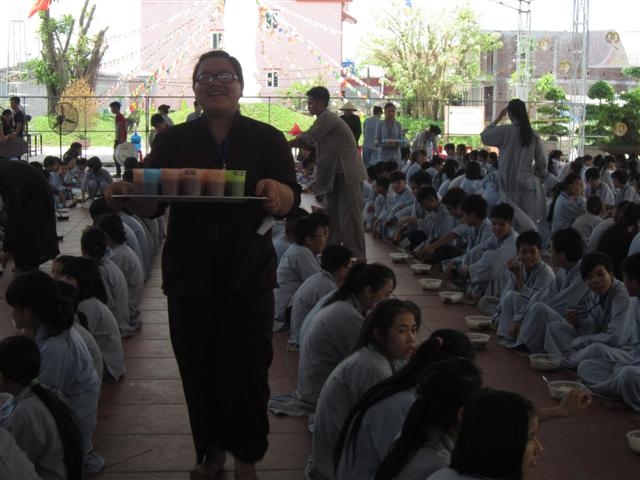 Chùm Ảnh Tổng Hợp Khóa Tu Nụ Thương Sen Hồng Chùa Từ Xuyên