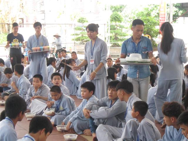 Chùm Ảnh Tổng Hợp Khóa Tu Nụ Thương Sen Hồng Chùa Từ Xuyên
