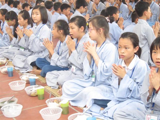 Chùm Ảnh Tổng Hợp Khóa Tu Nụ Thương Sen Hồng Chùa Từ Xuyên