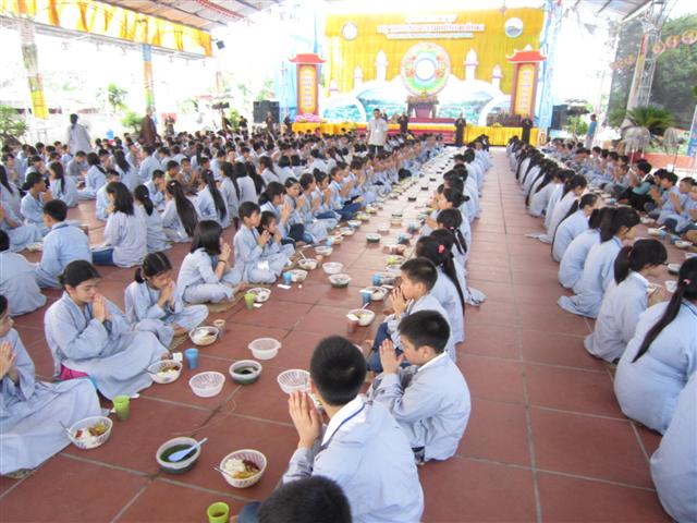 Chùm Ảnh Tổng Hợp Khóa Tu Nụ Thương Sen Hồng Chùa Từ Xuyên
