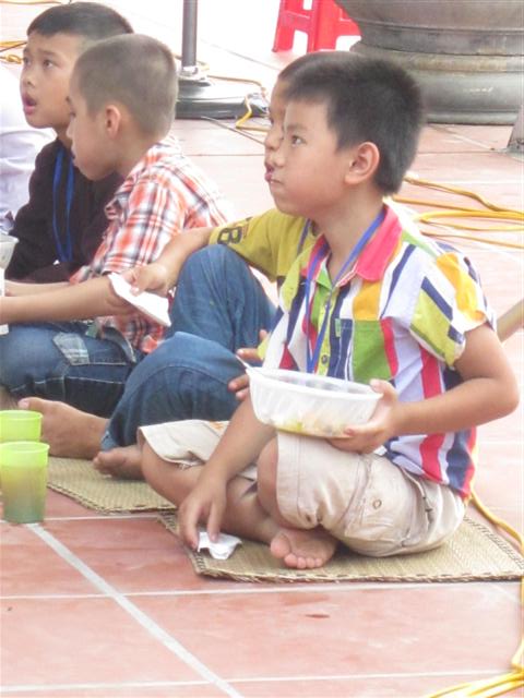 Chùm Ảnh Tổng Hợp Khóa Tu Nụ Thương Sen Hồng Chùa Từ Xuyên