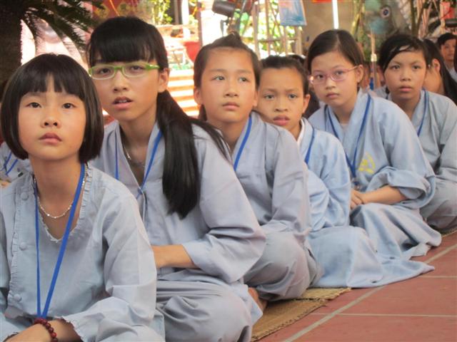 Chùm Ảnh Tổng Hợp Khóa Tu Nụ Thương Sen Hồng Chùa Từ Xuyên