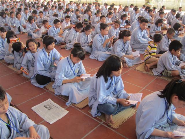 Chùm Ảnh Tổng Hợp Khóa Tu Nụ Thương Sen Hồng Chùa Từ Xuyên