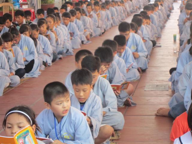 Chùm Ảnh Tổng Hợp Khóa Tu Nụ Thương Sen Hồng Chùa Từ Xuyên
