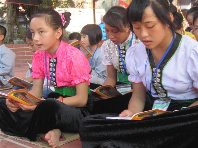 Chùm Ảnh Tổng Hợp Khóa Tu Nụ Thương Sen Hồng Chùa Từ Xuyên