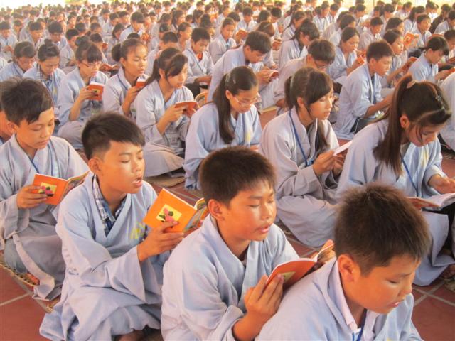 Chùm Ảnh Tổng Hợp Khóa Tu Nụ Thương Sen Hồng Chùa Từ Xuyên