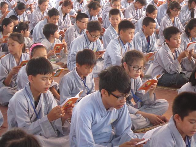 Chùm Ảnh Tổng Hợp Khóa Tu Nụ Thương Sen Hồng Chùa Từ Xuyên