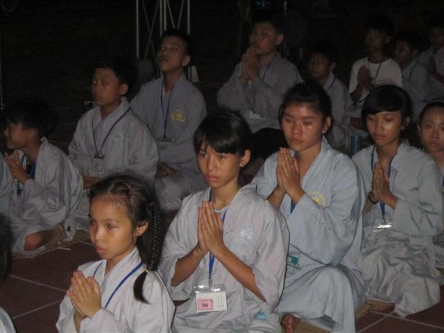 Chùm Ảnh Tổng Hợp Khóa Tu Nụ Thương Sen Hồng Chùa Từ Xuyên
