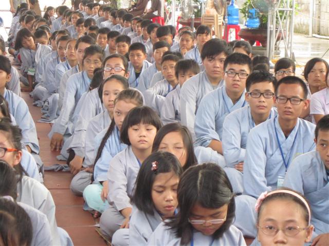 Chùm Ảnh Tổng Hợp Khóa Tu Nụ Thương Sen Hồng Chùa Từ Xuyên