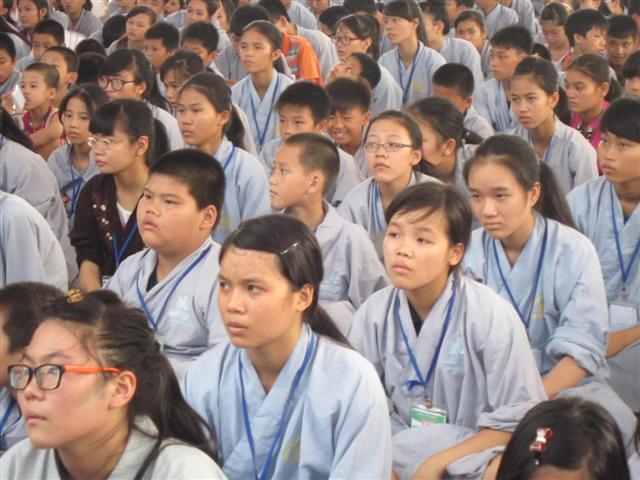 Chùm Ảnh Tổng Hợp Khóa Tu Nụ Thương Sen Hồng Chùa Từ Xuyên