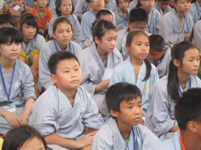 Chùm Ảnh Tổng Hợp Khóa Tu Nụ Thương Sen Hồng Chùa Từ Xuyên