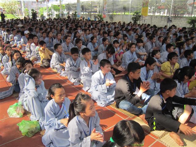 Chùm Ảnh Tổng Hợp Khóa Tu Nụ Thương Sen Hồng Chùa Từ Xuyên