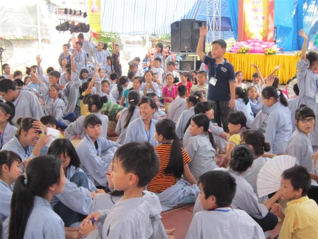 Chùm Ảnh Tổng Hợp Khóa Tu Nụ Thương Sen Hồng Chùa Từ Xuyên