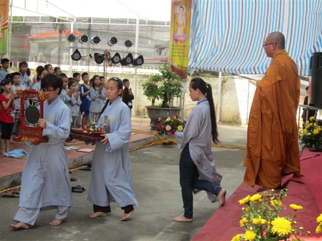 Chùm Ảnh Tổng Hợp Khóa Tu Nụ Thương Sen Hồng Chùa Từ Xuyên