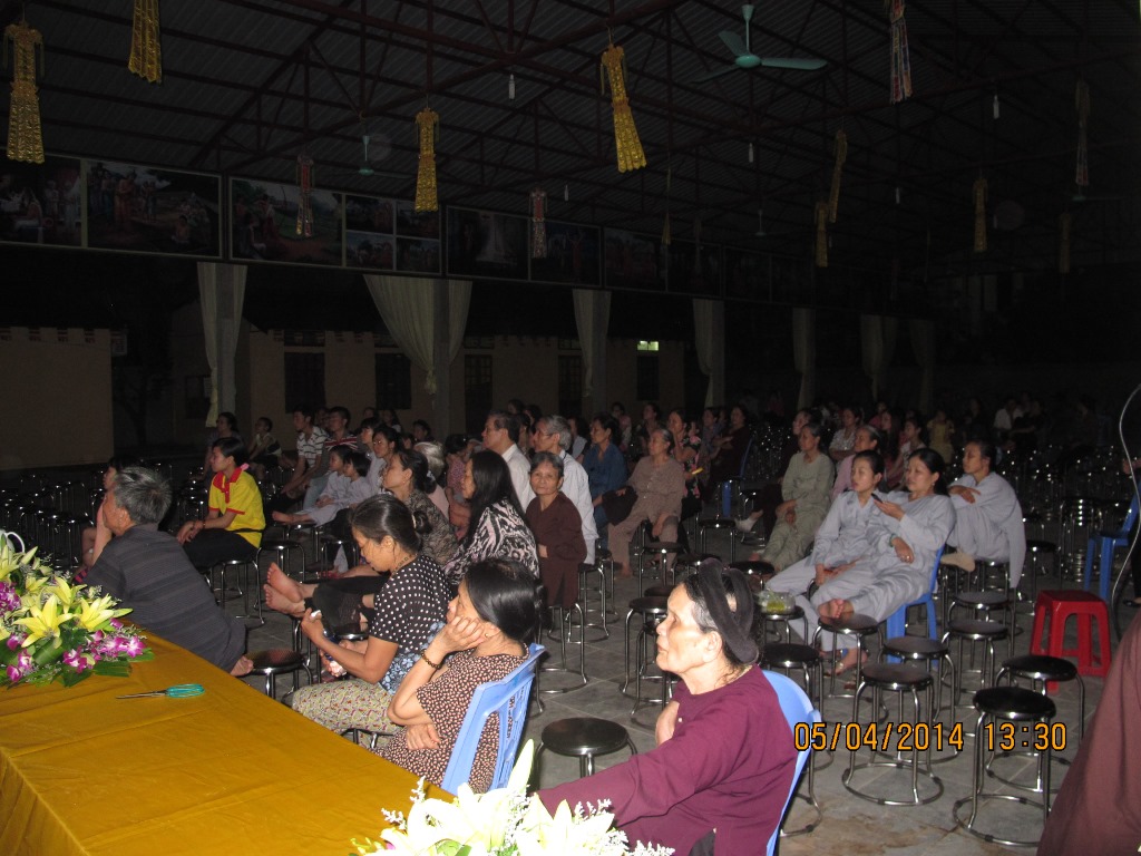 Thanh Hóa: Hơn 200 người xem phim Cuộc Đời Đức Phật tại chùa Đại Bi