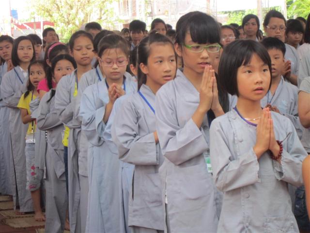 Chùm Ảnh Tổng Hợp Khóa Tu Nụ Thương Sen Hồng Chùa Từ Xuyên
