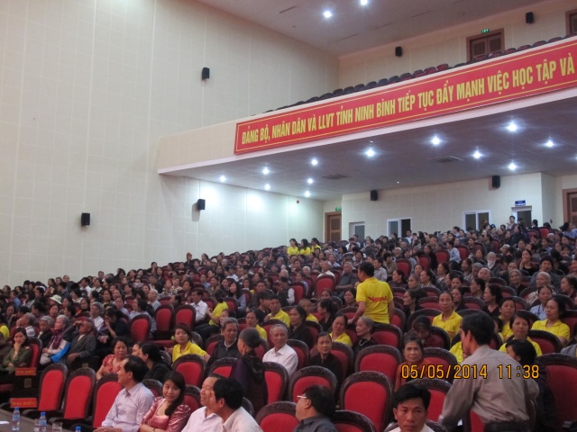Ninh Bình: Hơn 2000 người xem phim Cuộc Đời Đức Phật tại Trung Tâm Hội Nghị Ninh Bình