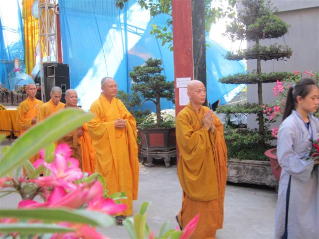 Chùm Ảnh Tổng Hợp Khóa Tu Nụ Thương Sen Hồng Chùa Từ Xuyên