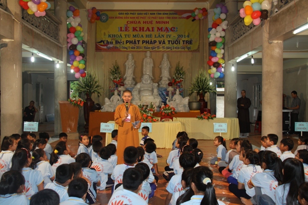 Bình Dương: Chùa Huệ Minh khai mạc khóa tu mùa hè