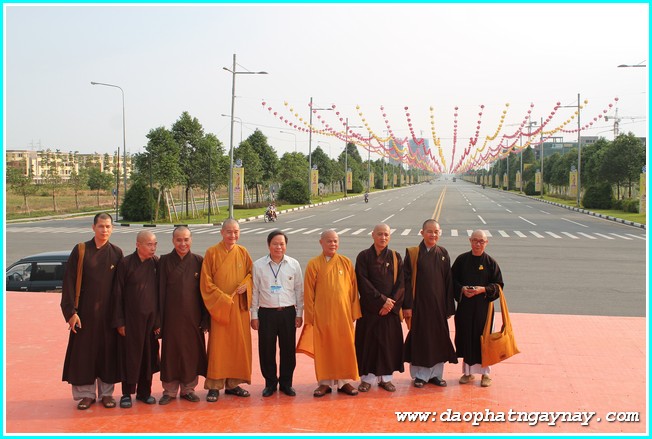 Bình Dương: Gấp rút chuẩn bị cho Đại lễ Phật đản 2014 - Phần 1