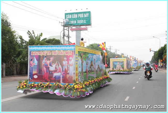 Chùm ảnh: Bình Dương chính thức khai mạc đại lễ Phật đản 2558