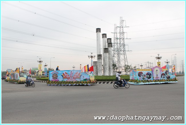 Chùm ảnh: Bình Dương chính thức khai mạc đại lễ Phật đản 2558