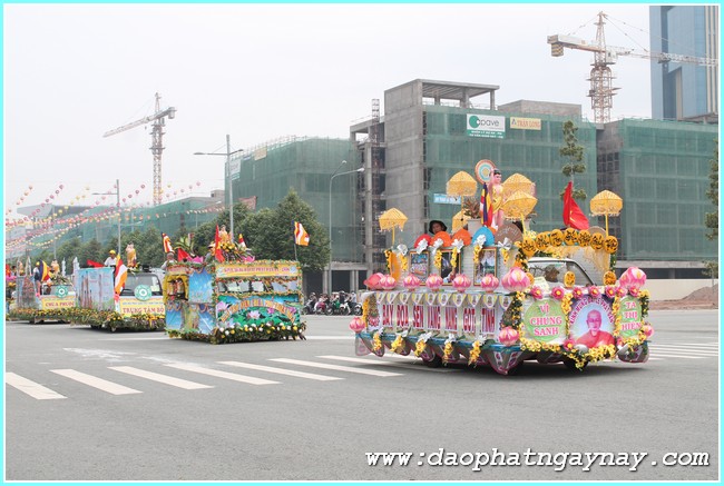 Chùm ảnh: Bình Dương chính thức khai mạc đại lễ Phật đản 2558