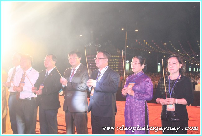 Chùm ảnh: Bình Dương chính thức khai mạc đại lễ Phật đản 2558