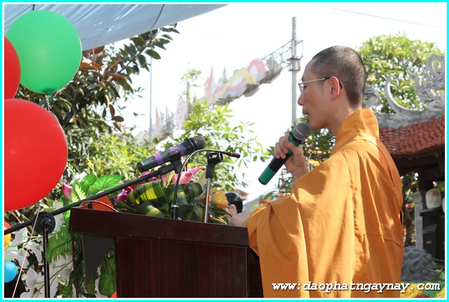 Hà Nội: GHPGVN Huyện Đan Phượng chào mừng Đại Lễ Phật Đản 2558