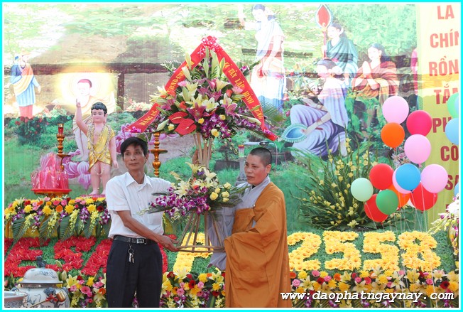 Hà Nội: GHPGVN Huyện Đan Phượng chào mừng Đại Lễ Phật Đản 2558