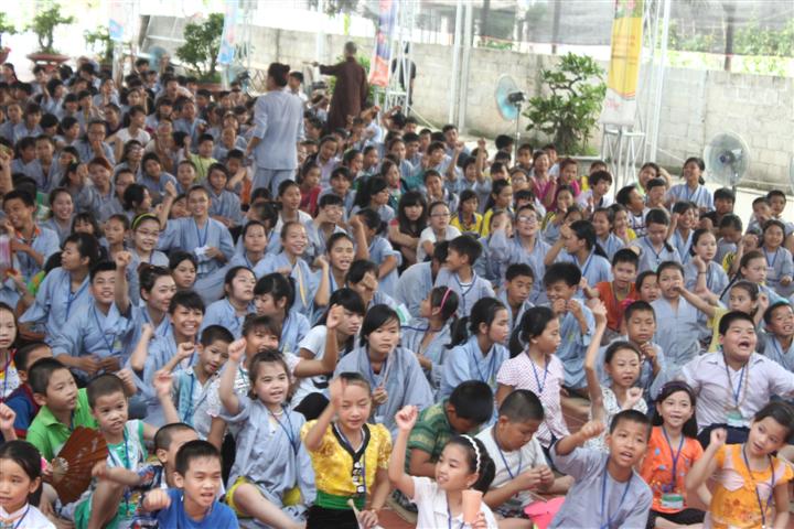 Chùm Ảnh Tổng Hợp Khóa Tu Nụ Thương Sen Hồng Chùa Từ Xuyên