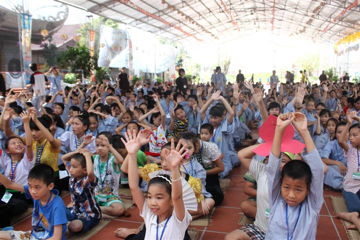 Chùm Ảnh Tổng Hợp Khóa Tu Nụ Thương Sen Hồng Chùa Từ Xuyên