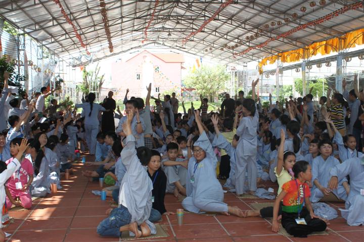 Chùm Ảnh Tổng Hợp Khóa Tu Nụ Thương Sen Hồng Chùa Từ Xuyên