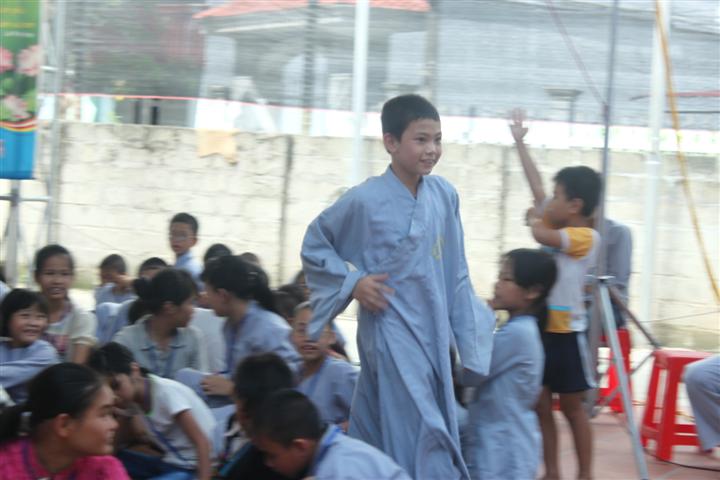 Chùm Ảnh Tổng Hợp Khóa Tu Nụ Thương Sen Hồng Chùa Từ Xuyên