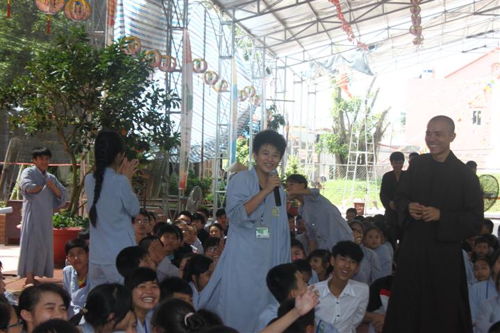 Chùm Ảnh Tổng Hợp Khóa Tu Nụ Thương Sen Hồng Chùa Từ Xuyên