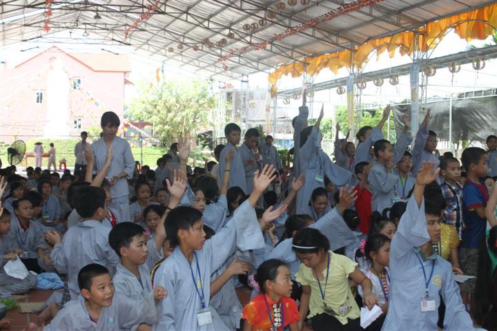 Chùm Ảnh Tổng Hợp Khóa Tu Nụ Thương Sen Hồng Chùa Từ Xuyên