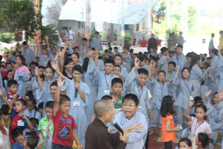 Chùm Ảnh Tổng Hợp Khóa Tu Nụ Thương Sen Hồng Chùa Từ Xuyên