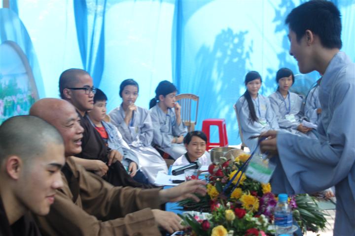 Chùm Ảnh Tổng Hợp Khóa Tu Nụ Thương Sen Hồng Chùa Từ Xuyên