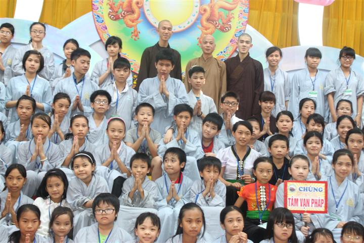 Chùm Ảnh Tổng Hợp Khóa Tu Nụ Thương Sen Hồng Chùa Từ Xuyên