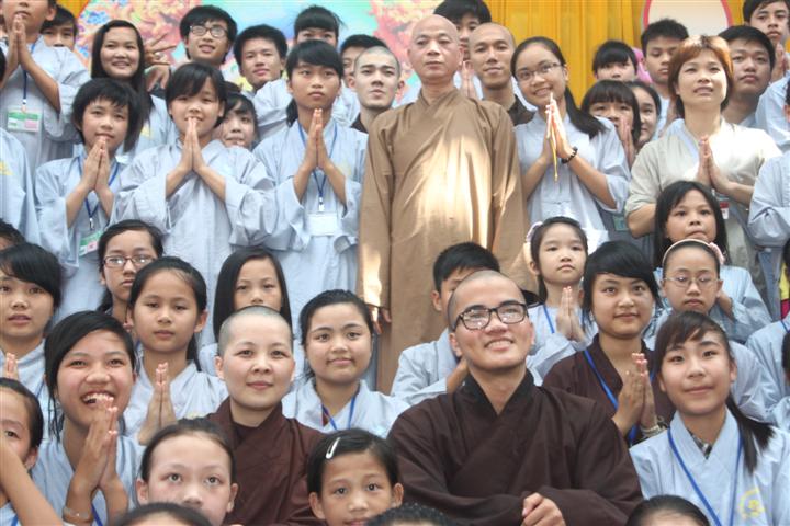 Chùm Ảnh Tổng Hợp Khóa Tu Nụ Thương Sen Hồng Chùa Từ Xuyên