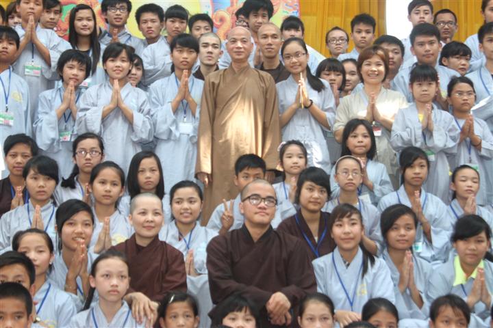 Chùm Ảnh Tổng Hợp Khóa Tu Nụ Thương Sen Hồng Chùa Từ Xuyên